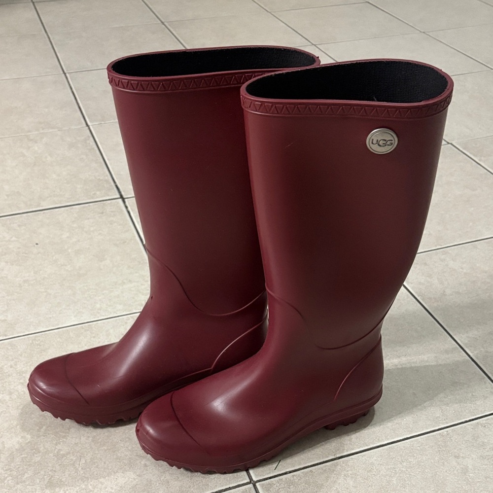 UGG Maroon Waterproof Boots